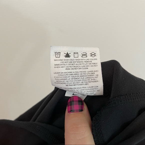 Nike Dri-Fit, Short Capris, Size Large. Excellent condition!! - Picture 7 of 7